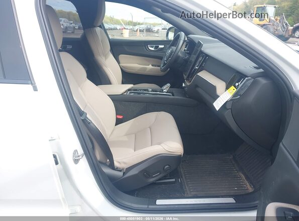 YV4M12RC1T1402306 2026 VOLVO XC60 White 