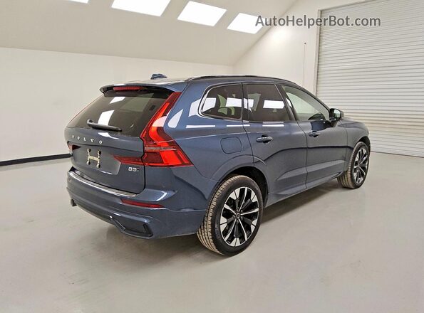 YV4M12RC4T1458059 2026 VOLVO XC60 Blue Trasero derecho