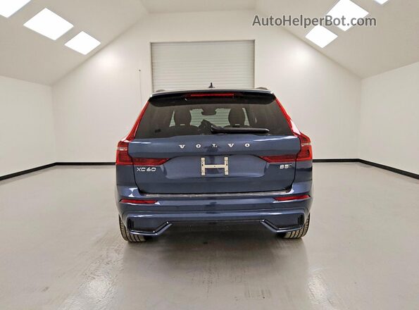 YV4M12RC4T1458059 2026 VOLVO XC60 Blue Vista trasera