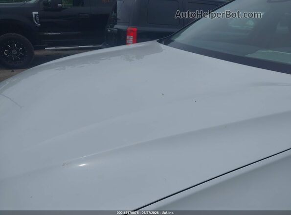 YV4M12RC5S1087587 2025 VOLVO XC60 White Դիմացի տեսք