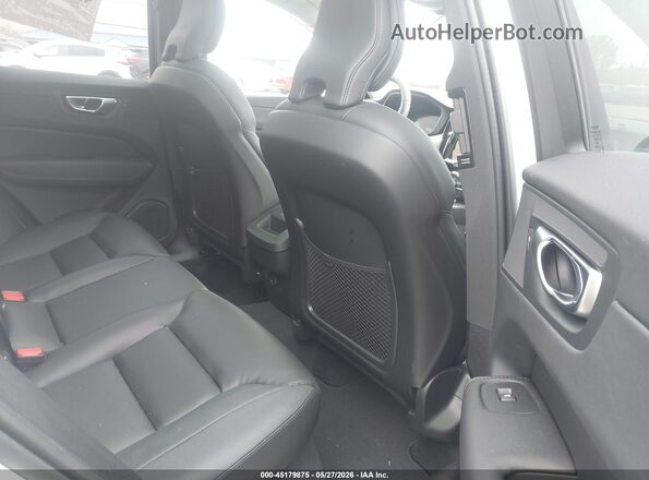 YV4M12RC5S1087587 2025 VOLVO XC60 White VIN կոդի պիտակի տեսք