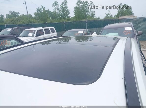 YV4M12RC5S1087587 2025 VOLVO XC60 White 