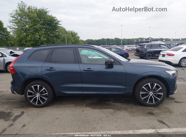 YV4M12RC6S1140300 2025 VOLVO XC60 Navy Вид задньої частини салону