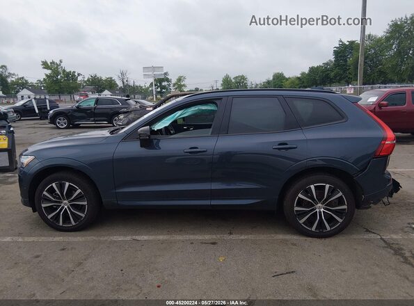 YV4M12RC6S1140300 2025 VOLVO XC60 Navy Панорамний вид салону 360°