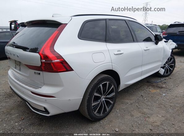 YV4M12RC9S1197798 2025 VOLVO XC60 Белый Задняя правая четверть