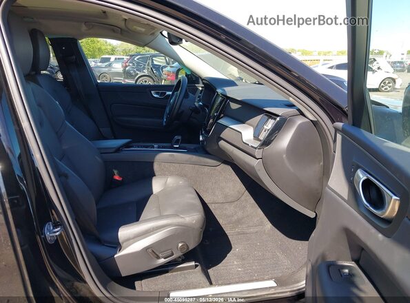 YV4M12RJ3S1178047 2025 VOLVO XC60 Black Vista interior delantera