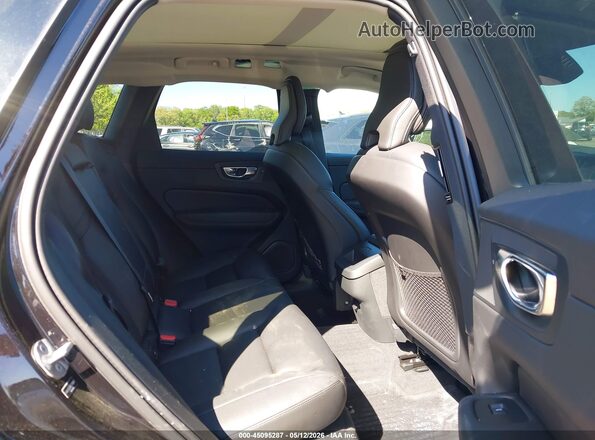 YV4M12RJ3S1178047 2025 VOLVO XC60 Black Vista de la etiqueta del VIN