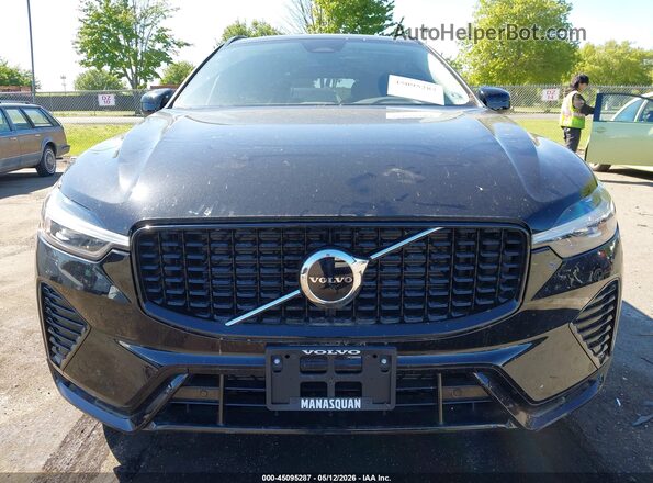 YV4M12RJ3S1178047 2025 VOLVO XC60 Black Vista del cuadro de instrumentos