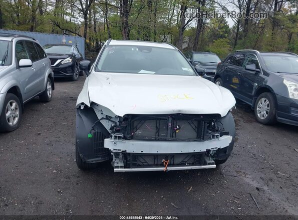 YV4M12RJ7S1050328 2025 VOLVO XC60 White Widok wnętrza z tyłu