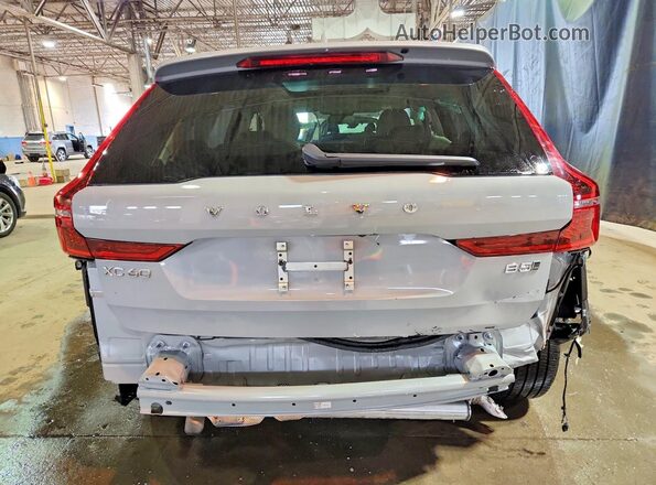 YV4M12RM4T1415124 2026 VOLVO XC60 Gray Widok z tyłu