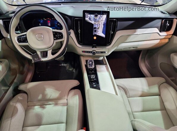 YV4M12RM4T1415124 2026 VOLVO XC60 Gray Widok deski rozdzielczej