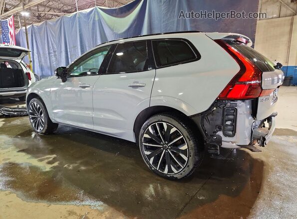 YV4M12RM4T1415124 2026 VOLVO XC60 Gray Tył lewy