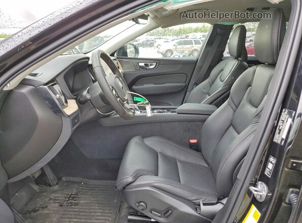 YV4M12RM7T1422570 2026 VOLVO XC60 Black Vista interior delantera