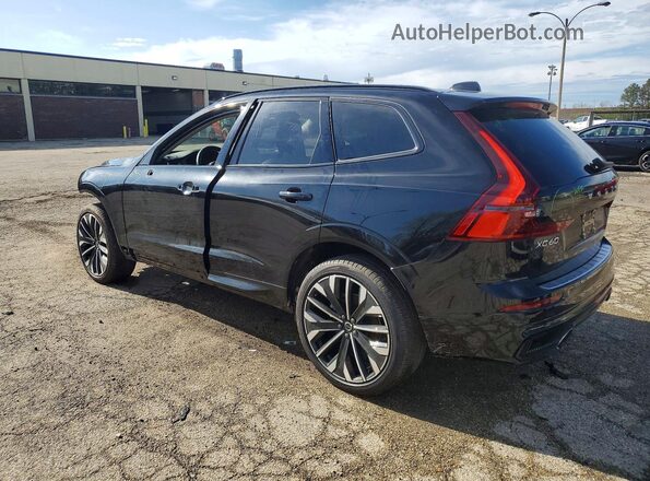 YV4M12RM8T1414428 2026 VOLVO XC60 Black Tył lewy