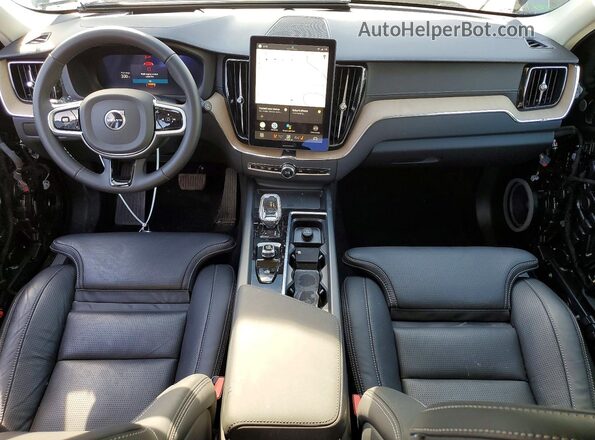 YV4M12RM8T1414428 2026 VOLVO XC60 Black Widok deski rozdzielczej