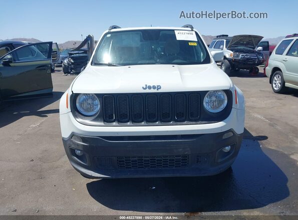 ZACCJABB4JPH92924 2018 JEEP RENEGADE Белый Вид щитка приборов