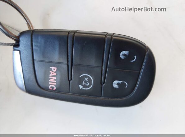 ZACCJABB7JPH16050 2018 JEEP RENEGADE Red Widok deski rozdzielczej