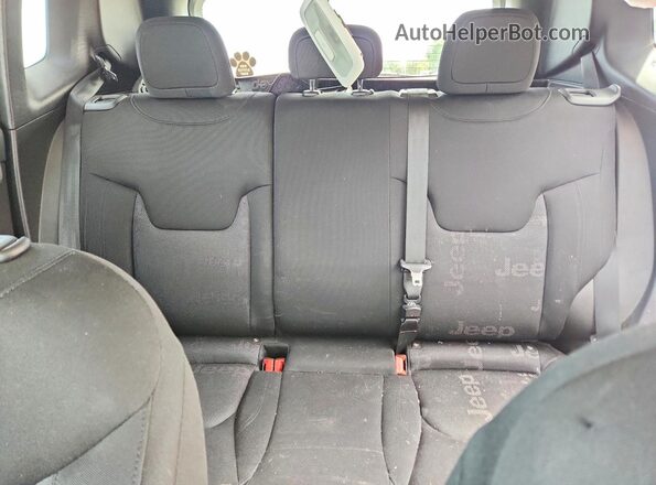 ZACCJBBT7GPD09594 2016 JEEP RENEGADE Silver უკანა სავარძლების ხედი