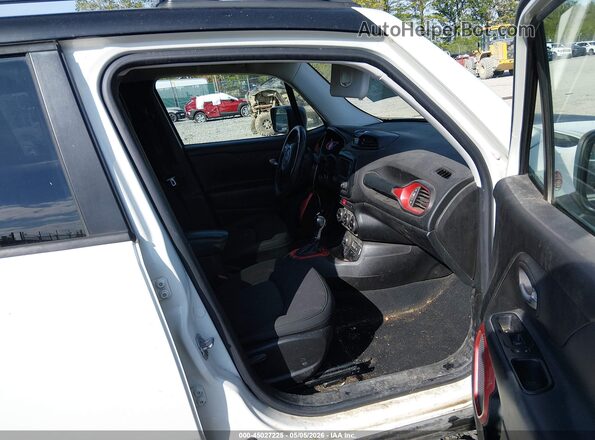 ZACCJBCT2GPE22786 2016 JEEP RENEGADE White 