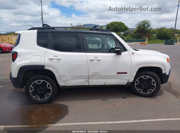 ZACCJBCT6GPD19483 2016 JEEP RENEGADE White Widok wnętrza z tyłu