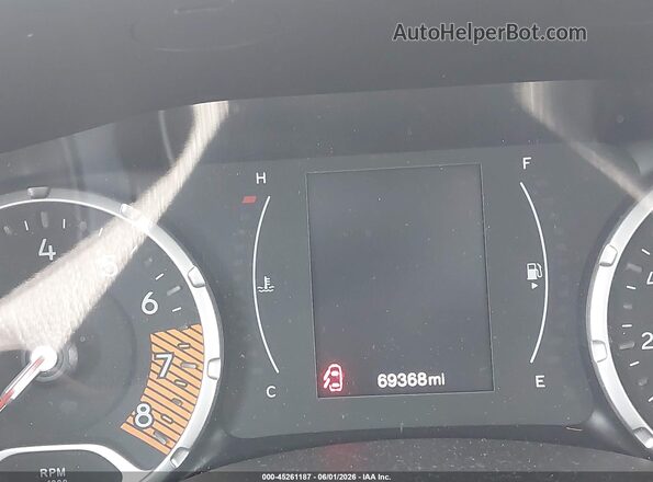 ZACNJAAB4KPK14637 2019 JEEP RENEGADE White 