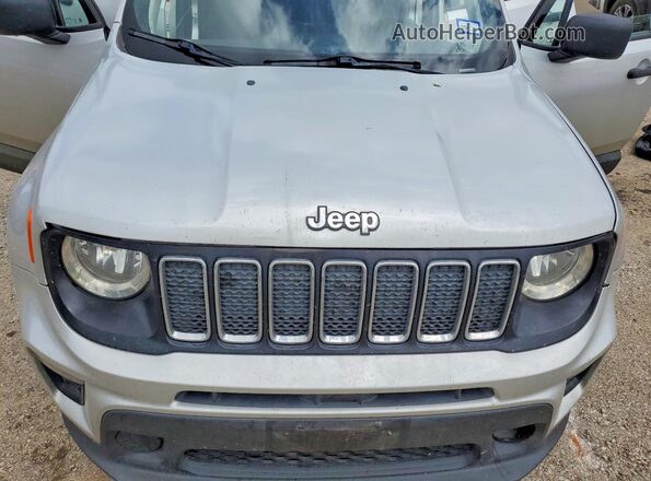 ZACNJAAB9KPK15475 2019 JEEP RENEGADE Silver უკანა სალონის ხედი