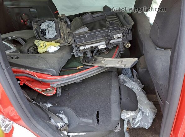 ZACNJABB3KPK04454 2019 JEEP RENEGADE Red Вид задньої частини салону