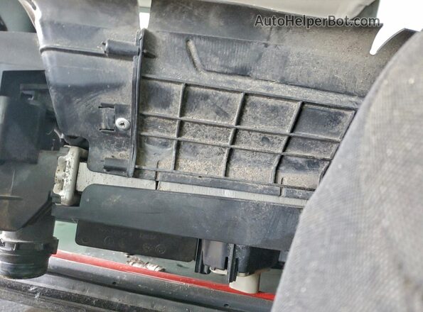 ZACNJABB3KPK04454 2019 JEEP RENEGADE Red Вид задніх сидінь