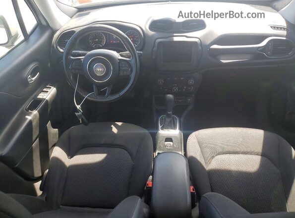 ZACNJABB6KPJ75015 2019 JEEP RENEGADE Белый Вид панели приборов