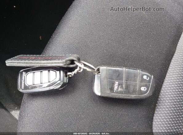 ZACNJBAB9KPK08015 2019 JEEP RENEGADE Серый Вид панели приборов