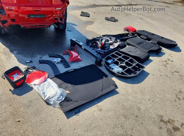 ZACNJBB18LPL10025 2020 JEEP RENEGADE Красный Вид подкапотного пространства