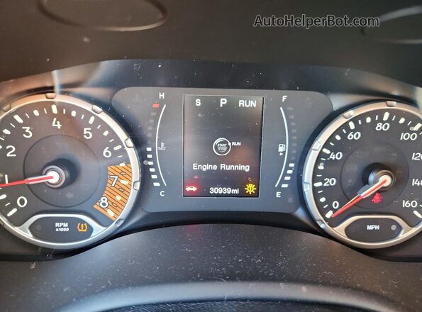 ZACNJBB18LPL10025 2020 JEEP RENEGADE Красный Вид щитка приборов