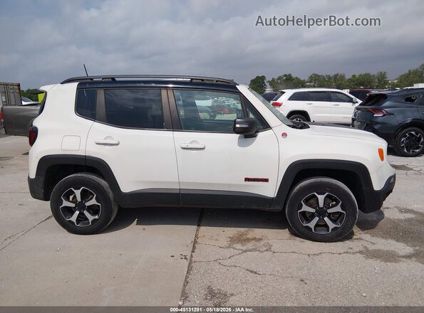 ZACNJBC12KPJ88369 2019 JEEP RENEGADE White Rear interior view