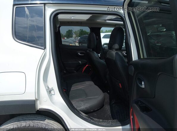 ZACNJBC12KPJ88369 2019 JEEP RENEGADE White VIN sticker view