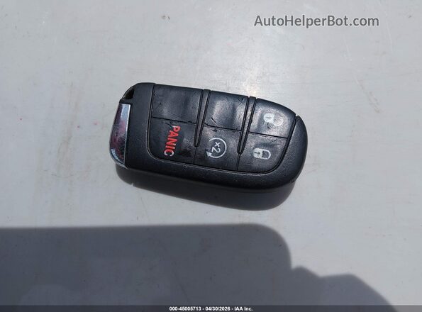 ZACNJDAB1MPN11322 2021 JEEP RENEGADE Белый Вид панели приборов