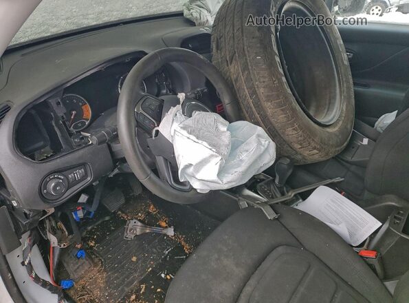 ZACNJDB10NPN90182 2022 JEEP RENEGADE White Dashboard view