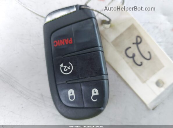 ZACNJDB14NPN83204 2022 JEEP RENEGADE Black Widok deski rozdzielczej