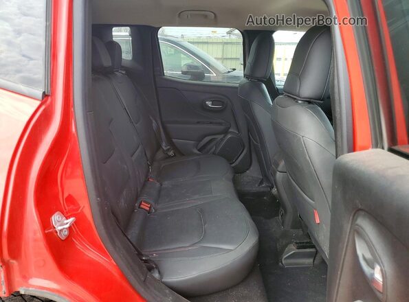 ZACNJDC10NPN53390 2022 JEEP RENEGADE Red Widok wnętrza z tyłu