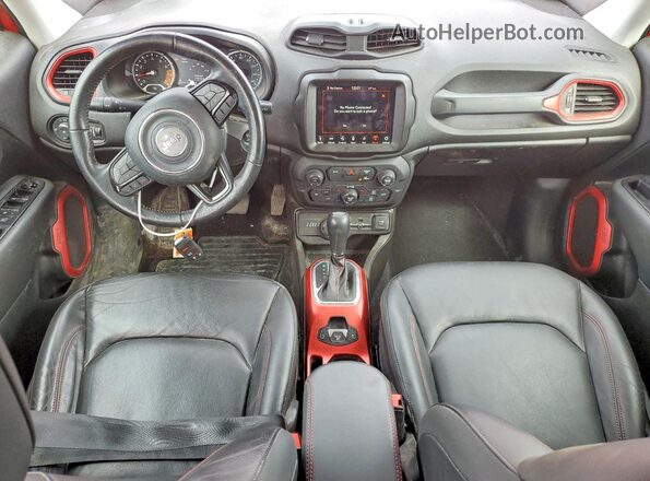 ZACNJDC10NPN53390 2022 JEEP RENEGADE Red Widok deski rozdzielczej