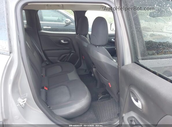 ZACNJDC12PPP40102 2023 JEEP RENEGADE Gray Vista de la etiqueta del VIN