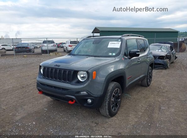 ZACNJDC12PPP40102 2023 JEEP RENEGADE Gray Vista tres cuartos delantera izquierda