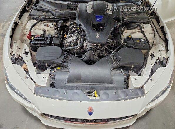 ZAM57RTA3H1223922 2017 MASERATI GHIBLI White Rear interior view