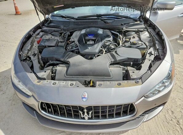 ZAM57RTAXG1189685 2016 MASERATI GHIBLI Gray Widok wnętrza z tyłu