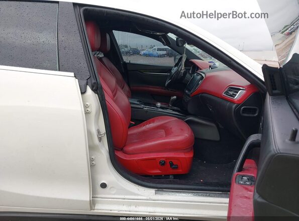 ZAM57RTL6H1219039 2017 MASERATI GHIBLI White Vista interior delantera