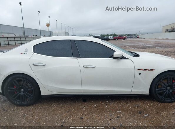 ZAM57RTL6H1219039 2017 MASERATI GHIBLI White Vista interior trasera