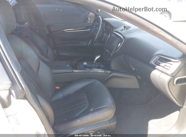 ZAM57XSA3K1316128 2019 MASERATI GHIBLI White Front interior view