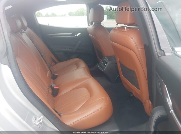 ZAM57XSA6J1300522 2018 MASERATI GHIBLI Gray VIN կոդի պիտակի տեսք