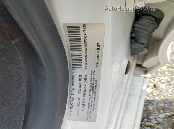 ZAM57XSA9G1181048 2016 MASERATI GHIBLI White Vista del compartimento del motor