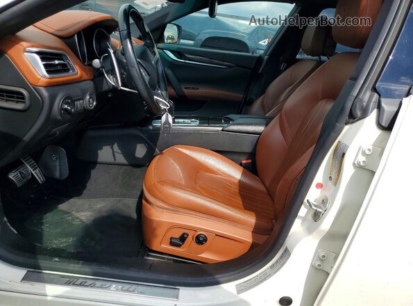 ZAM57XSA9G1181048 2016 MASERATI GHIBLI White Vista interior delantera