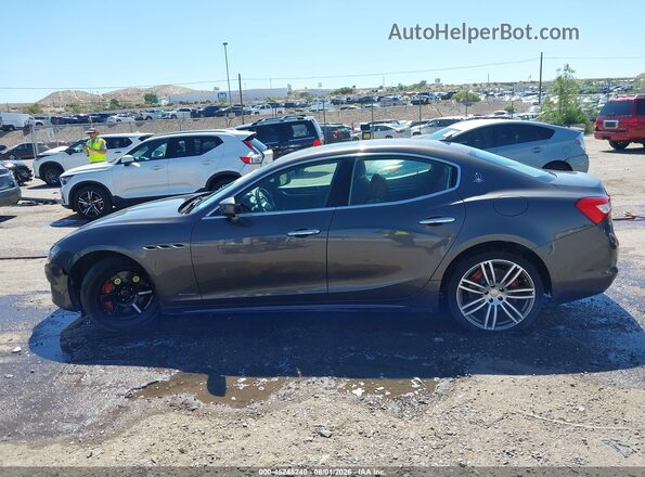 ZAM57YTL2K1322069 2019 MASERATI GHIBLI Gray 360 interior view
